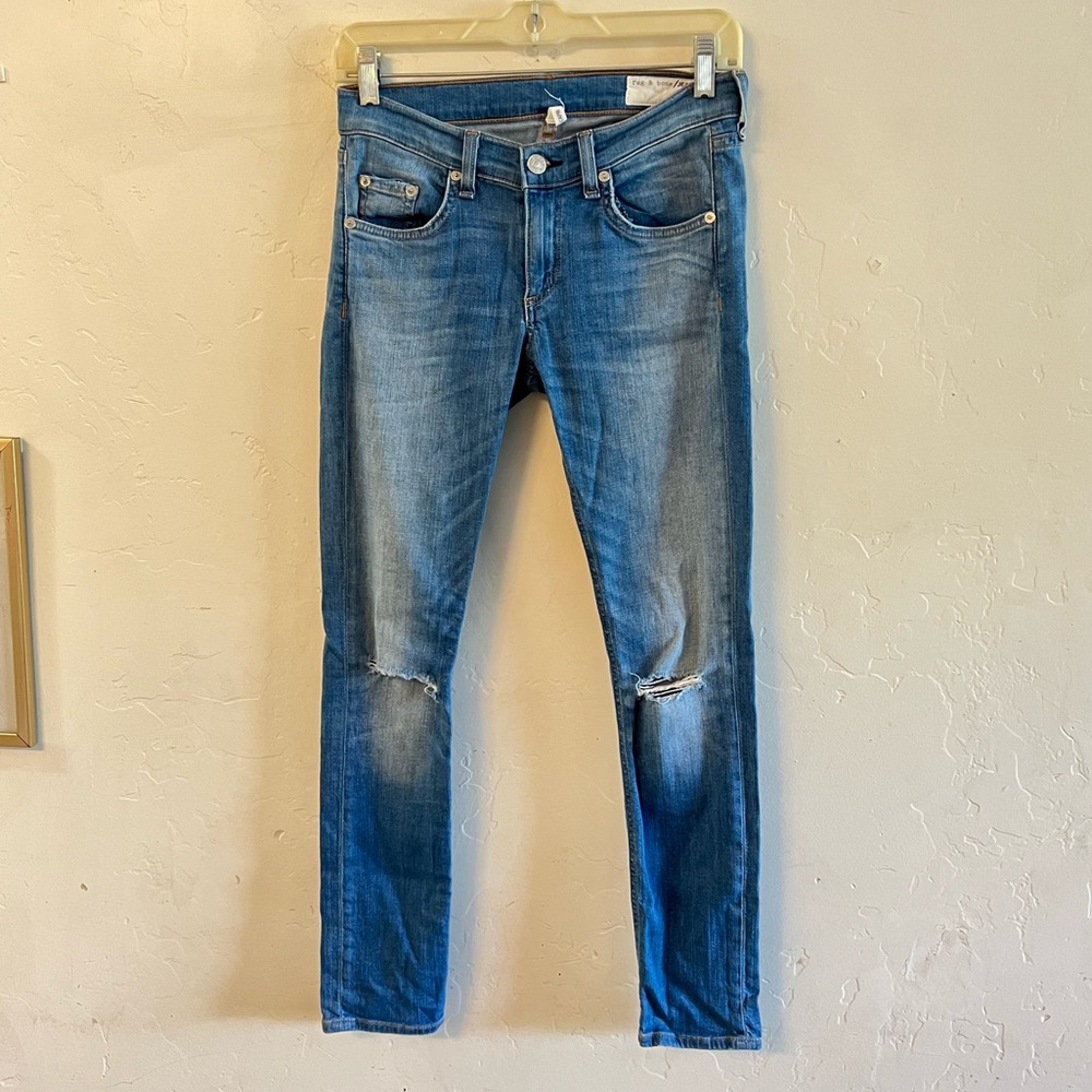 Rag & Bone Medium Wash Distressed Capri Jeans Size 26